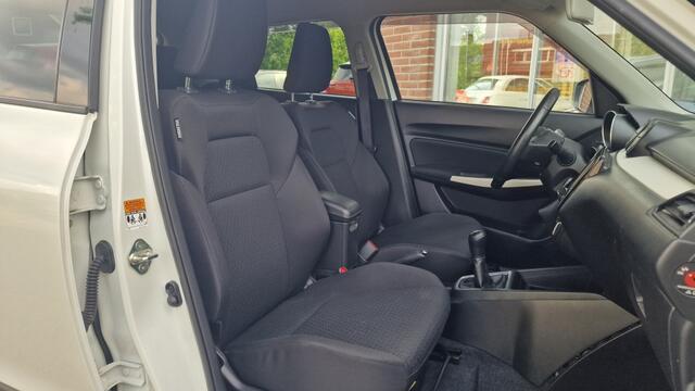 Suzuki SWIFT 1.0 Select, Stoelverwarming, Navigatie