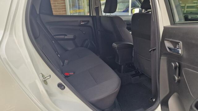 Suzuki SWIFT 1.0 Select, Stoelverwarming, Navigatie