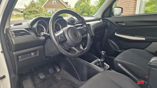 Suzuki SWIFT 1.0 Select, Stoelverwarming, Navigatie