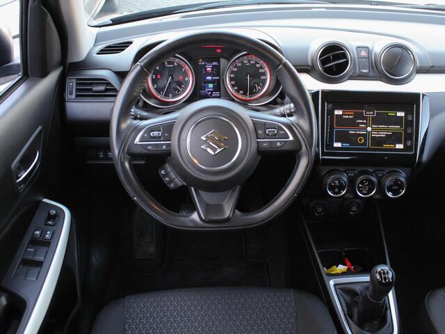 Suzuki SWIFT 1.2 Stijl Smart Hybrid | Navi | Adap. Cruise | Camera | Lm-Velgen