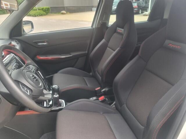 Suzuki SWIFT 1.4 Sport Smart Hybrid Navi, Camera