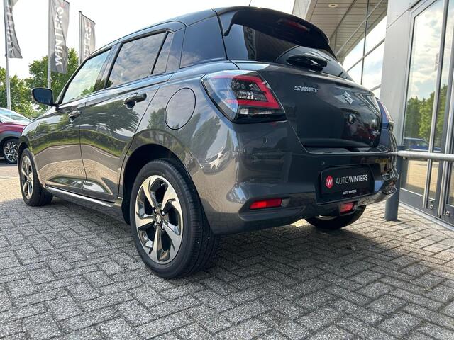 Suzuki SWIFT 1.2 Style Smart Hybrid CVT Automaat | Navigatie | Stoelverwarming | Camera | Climate Control | Tot 10Jr. Suzuki-Garantie |