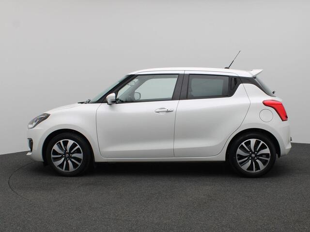 Suzuki SWIFT 1.0 Stijl Smart Hybrid 112PK Trekhaak, Achteruitrijcamera, Keyless, Adaptieve Cruise Control, 16" LM Velgen, Stoelverwarming, Apple Carplay/Android Auto