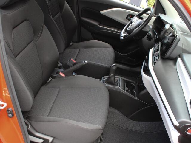 Suzuki SWIFT 1.2 Comfort Smart Hybrid | ¤ 1600,- DEALERKORTING! | Snel Rijden!