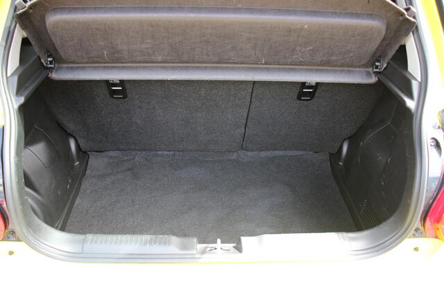 Suzuki SWIFT 1.4 Sport Hybrid | Parkeersensoren | Dodehoek detectie |10 jaar Garantie |