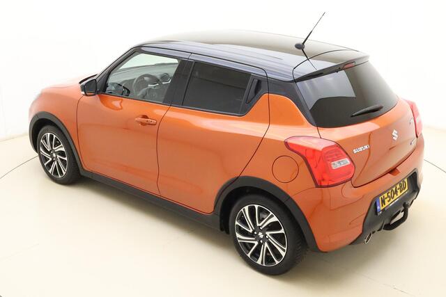Suzuki SWIFT 1.2 Style Smart Hybrid 83pk | Navigatie | Climate Control | Trekhaak | Cruise Control Adaptief | Stoelverwarming | Camera | Sport Pakket