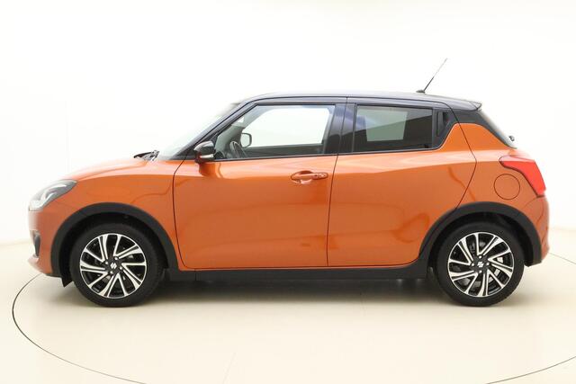 Suzuki SWIFT 1.2 Style Smart Hybrid 83pk | Navigatie | Climate Control | Trekhaak | Cruise Control Adaptief | Stoelverwarming | Camera | Sport Pakket