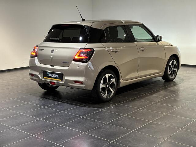 Suzuki SWIFT 1.2 Style Smart Hybrid | Apple Carplay/Android Auto | Navigatie full map | Voorstoelen verwarmd |