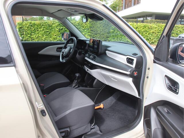 Suzuki SWIFT 1.2 Select Smart Hybrid Automaat, BLIS, Keyless, Camera-Carplay Nieuw Model!
