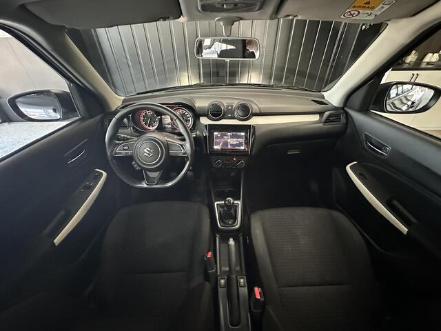 Suzuki SWIFT 1.2 Select Smart Hybrid | Achteruitrijcamera | Stoelverwarming | Carplay | Airco | LMV 16 |