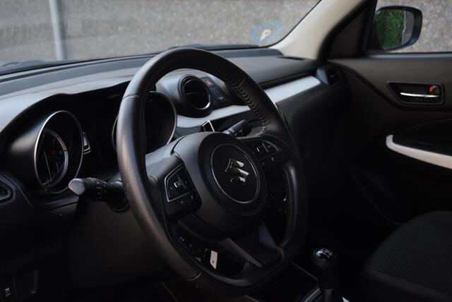 Suzuki SWIFT 1.2 Select Smart Hybrid | Apple carplay/android | Stoelverwarming | dealer onderhouden |
