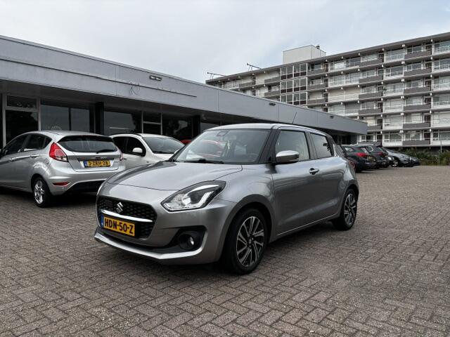 Suzuki SWIFT 1.2 Style Smart Hybrid Acamera Cruise Navi Lmv Pdc