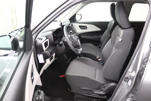 Suzuki SWIFT 1.2 Select Smart Hybrid Automaat | CVT Automaat | Stoelverwarming | Keyless Entry | Navigatie | Privacy Glas | Parkeersensoren en camera Achter |