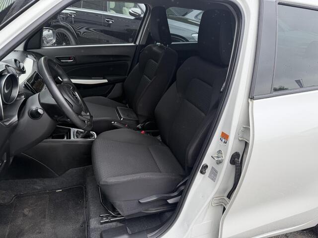 Suzuki SWIFT 1.2 Select | Navigatie | Camera | DAB | Lichtmetalen Velgen | Airco |