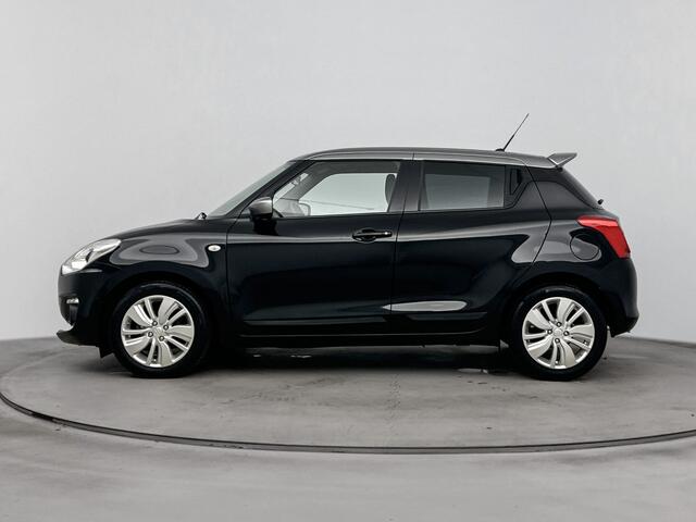 Suzuki SWIFT 1.2 Select Bi-Tone Navi | Metaallak | Stoelverwarming | Parkeercamera | LM-Velgen |