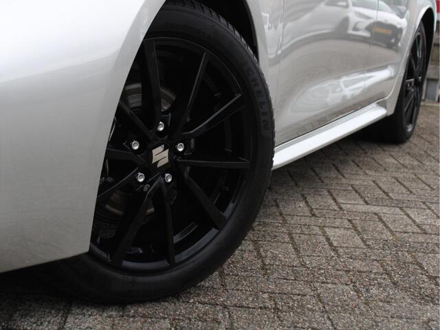 Suzuki Swace 1.8 Hybrid Style Automaat 140PK All-Season Banden, Adaptieve Cruise Control, Navigatie, Stuur Verwarmd, Voorruitverwarming, Draadloze Telefoonlader