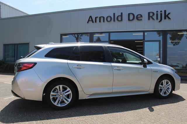 Suzuki Swace 1.8 Hybrid Select