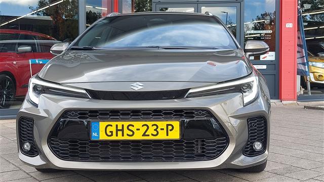 Suzuki Swace 1.8 Hybrid Style Automaat