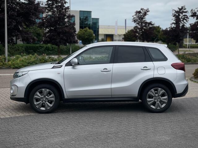 Suzuki VITARA 1.4 SMART HYBRID SELECT CAMERA NAVI ADD. CRUISE CARPLAY