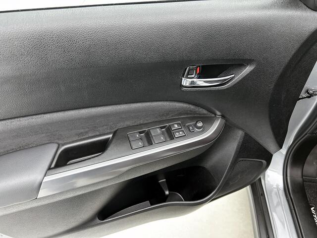 Suzuki VITARA 1.5 Hybrid Style | Automaat | Apple Carplay / Android Auto (Navigatie) | Parkeersensoren rondom | Lederen bekleding | Keyless Entry | Leseman