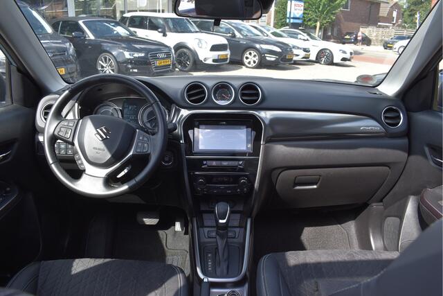Suzuki VITARA 1.5 Hybrid Style AllGrip Two-Tone | Vol | Afn.trekhaak | Open dak | Keyless | Camera | Carplay | Adapt.CC | LED | Stoelverwarming
