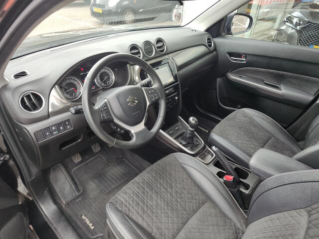 Suzuki VITARA 1.4 BOOSTERJET STYLE SMART HYBRID Open dak | Alcantara | Adaptive Cruise | Keyless