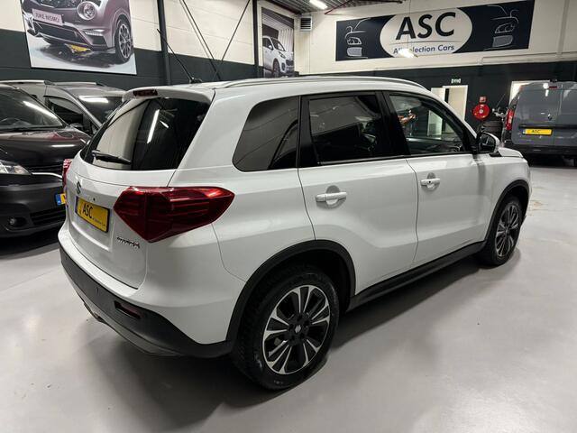 Suzuki VITARA 1.4 Boosterjet 140pk Stijl Leder Navigatie Camera Panoramadak Xenon Carplay