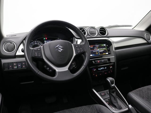 Suzuki VITARA 1.5 Hybrid Style AUTOMAAT / Trekhaak / Glazen schuif-kanteldak / 1ste eigenaar / Adaptieve cruise control / Dealer onderhouden / Historie aanwezig / Navigatie / Apple CarPlay & Android Auto / Airco Climat Control /