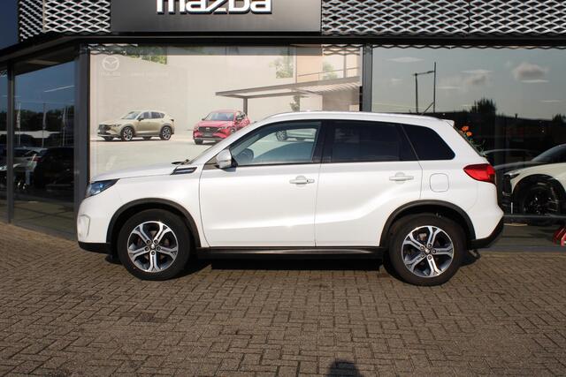 Suzuki VITARA 1.6 High Executive , Automaat, Trekhaak, Half Leder, Stoelverwarming, Clima, Navi, Adap. Cruise, PDC, Camera, Schuif/kanteldak, LMV 17 Inch