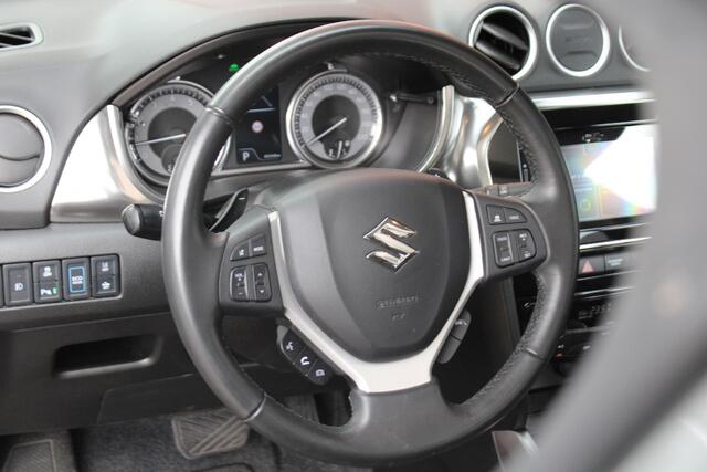Suzuki VITARA 1.5 Hybrid Style Panoramadak, Parkeersensoren V en A, Stoelverwarming, Achteruitrijcamera