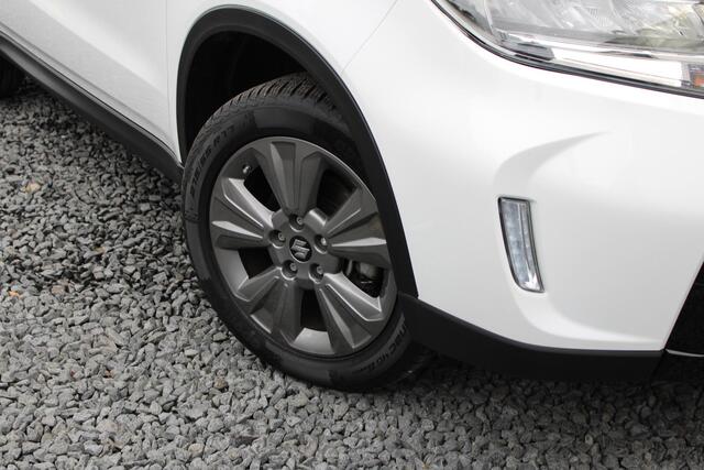 Suzuki VITARA 1.4 Boosterjet Select Smart Hybrid All-Seasonbanden, Nieuwste model met draadloos Applecarplay/Androidauto!
