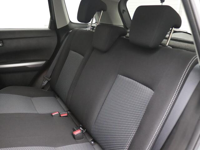 Suzuki VITARA 1.5 Hybrid Select 115PK Aut. Adaptieve Cruise Controle, Achteruitrijcamera, Apple Carplay/Android Auto, Keyless, Side Assist, Stoelverwarming, LED Koplampen, 17" LM Velgen