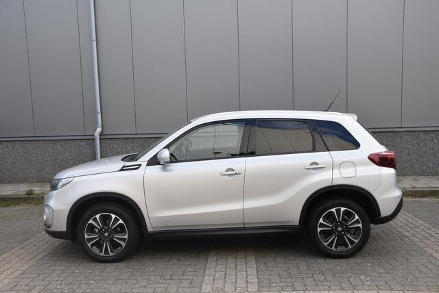 Suzuki VITARA 1.4 Boosterjet Style Smart Hybrid | Fabrieksgarantie | Lederen bekleding | Parkeersensoren |