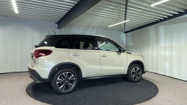 Suzuki VITARA 1.4 Boosterjet Style Smart Hybrid Navi | LED | Camera
