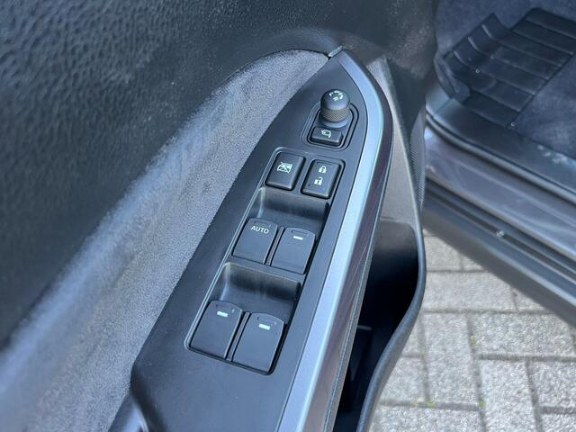 Suzuki VITARA 1.5 Hybrid Style | Navigatie | Camera | Trekhaak | Stoelverwarming | Adaptieve Cruise Control |