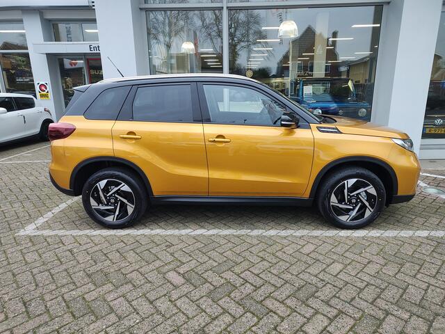 Suzuki VITARA 1.4 BOOSTERJET STYLE SMART HYBRID AUTOMAAT Beschikbaar! | Met 6 JAAR GARANTIE! | Inclusief ¤ 2.050,- Voorraad Voordeel