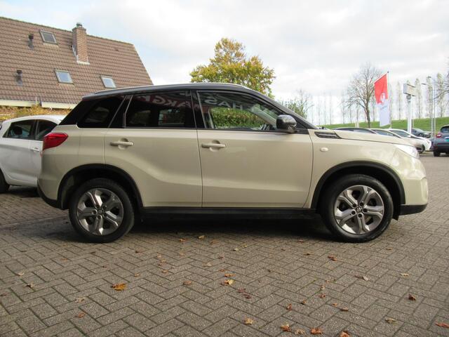 Suzuki VITARA 1.6 Exclusive | Clima-Airco | Android Auto | Stoelverwarming | Incl. BOVAG Garantie | Parkeercamera |