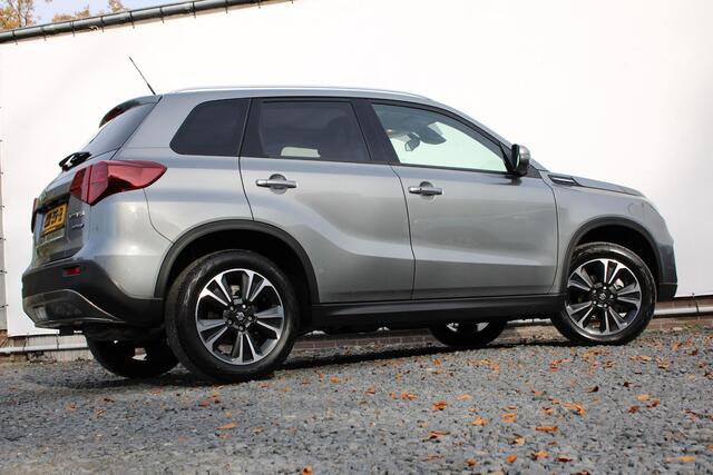 Suzuki VITARA 1.4 Boosterjet Style Smart Hybrid ,Panoramadak, Navi, Applecarplay/Androidauto, STIJL uitvoering!