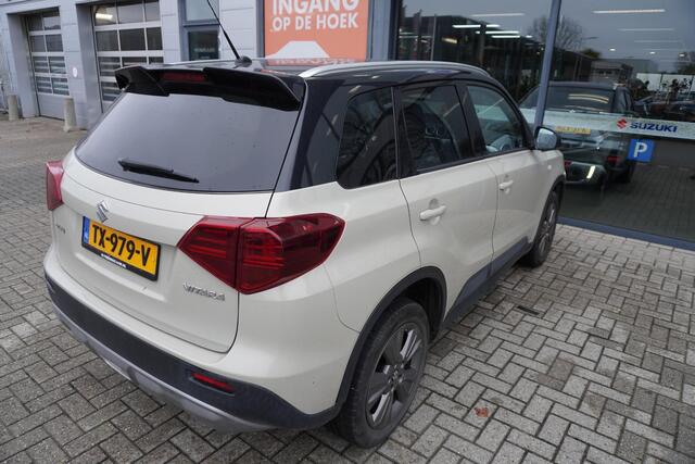 Suzuki VITARA 1.0 Boosterjet Select | Spoiler | Stootlijsten | Achteruitrijcamera |