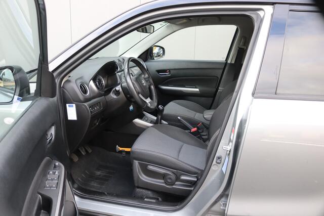 Suzuki VITARA 1.0 Boosterjet 110PK Select Trekhaak/Stoelverwarming/Camera/Cruise-control