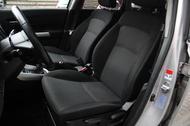 Suzuki VITARA 1.6 Exclusive Achteruitrijcamera, Cruise Control, Navigatie, Climate Control, Stoelverwarming