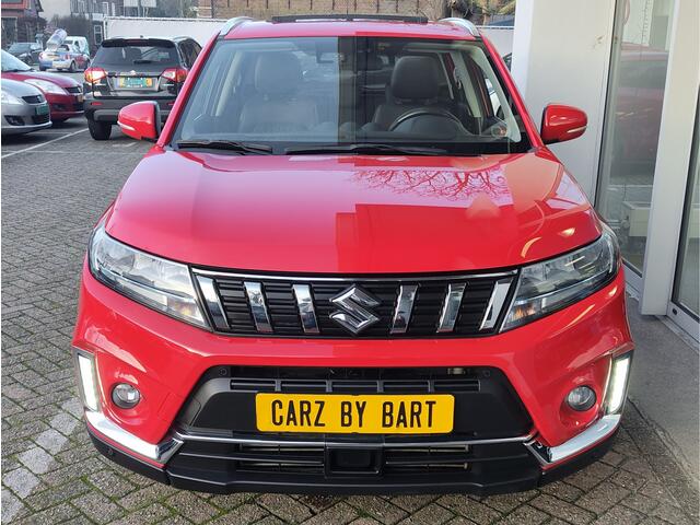 Suzuki VITARA 1.4 BOOSTERJET STYLE SMART HYBRID ALLGRIP Open dak | Trekhaak | 4x4 | Dodehoeksens.