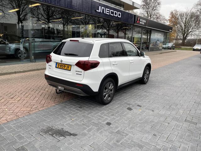 Suzuki VITARA 1.4 Boosterjet Select Smart Hybrid | Trekhaak | Navigatie via Carplay/Android | Achteruitrijcamera |