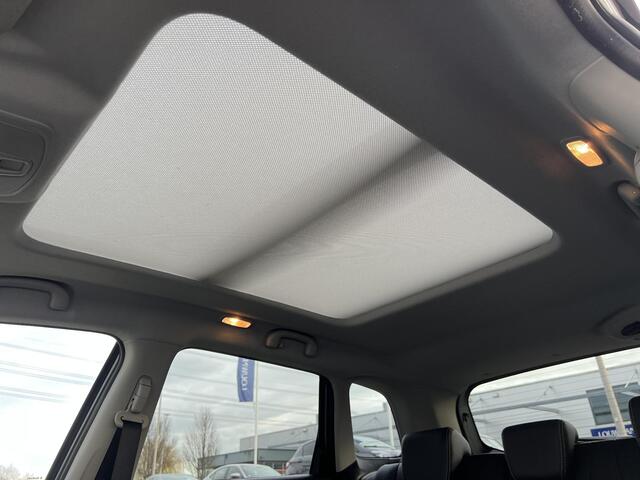 Suzuki VITARA 1.4 Boosterjet Style Smart Hybrid | All Season Banden | Trekhaak | Luxe uitvoering | Elek. Schuif/Kantel Dak | Apple Carplay & Android Auto