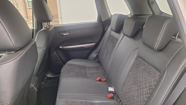 Suzuki VITARA 1.4 Boosterjet Style Smart Hybrid RIJKLAAR PRIJS