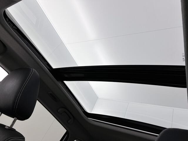 Suzuki VITARA 1.5 Hybrid Style | BTW Voertuig | Panorama dak | Stoelverwarming |