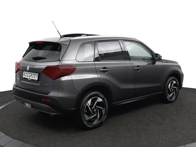 Suzuki VITARA 1.5 Hybrid Style | Schuif\ Kanteldak | Alcantara Bekleding | Parkeersensoren Rondom | Grootscherm Navigatie |
