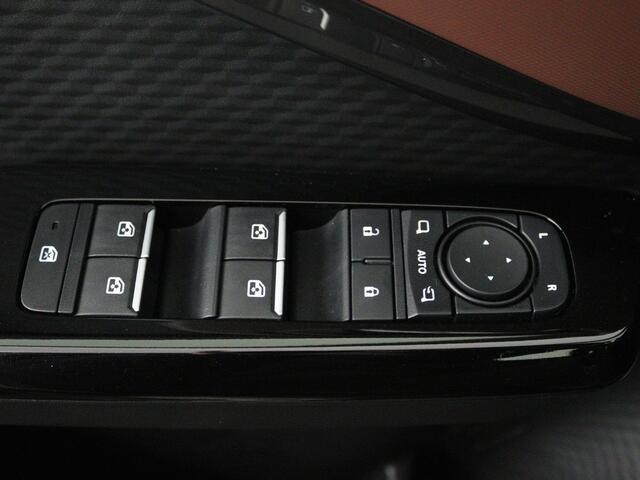 Suzuki VITARA e Style Allgrip-e 61 kWh | Apple Carplay / Android Auto (Navigatie) | Allgrip | Navigatie | Infinty by Harman | 360° Camera |