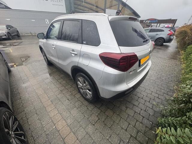 Suzuki VITARA 1.4 BOOSTERJET SELECT SMART HYBRID Adaptive Cruise | Dodehoeksensoren | Navi