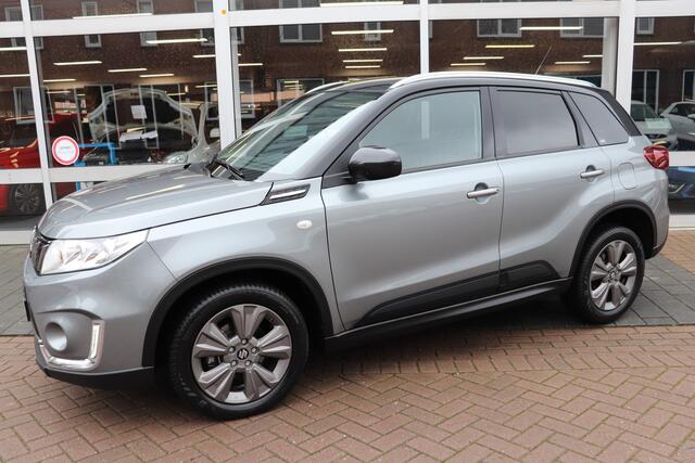 Suzuki VITARA 1.4 Boosterjet Select Navigatie, Camera achter.